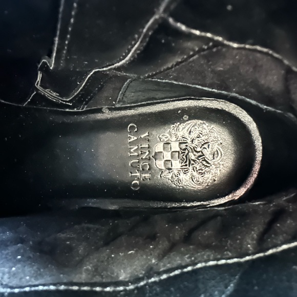 New! Vince Camuto Women's 9.5  combat Booties - Picture 3 of 3